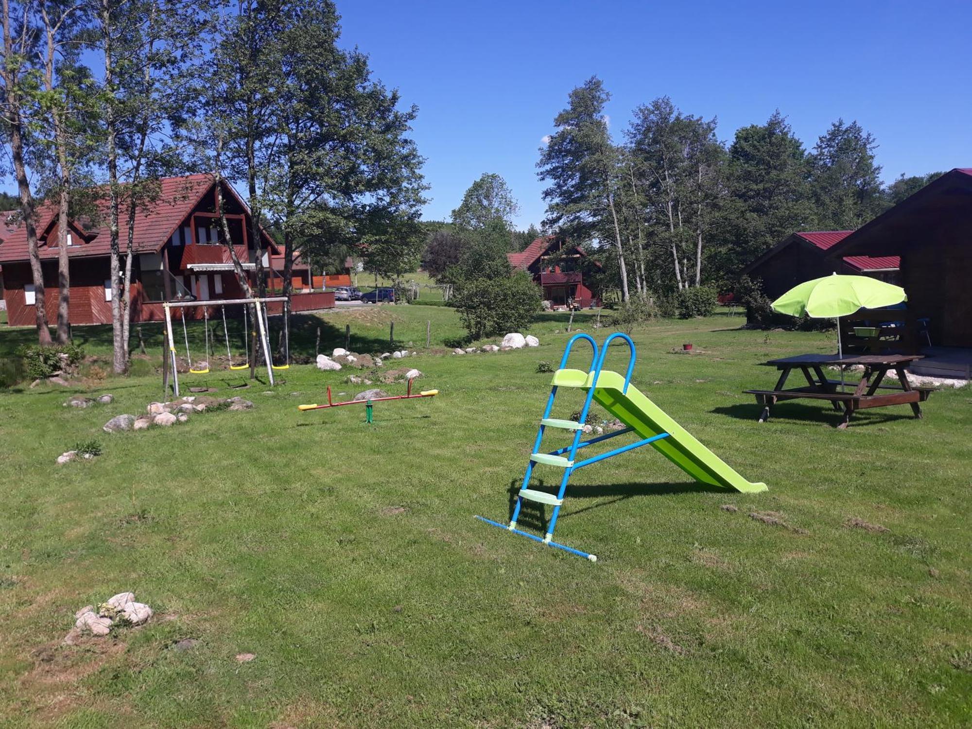 Chalets Les 5 Loups Gerbepal ภายนอก รูปภาพ